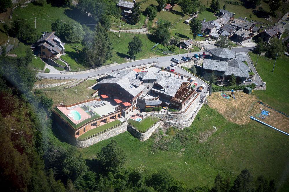 Отель Silou Retreat Champdepraz Экстерьер фото